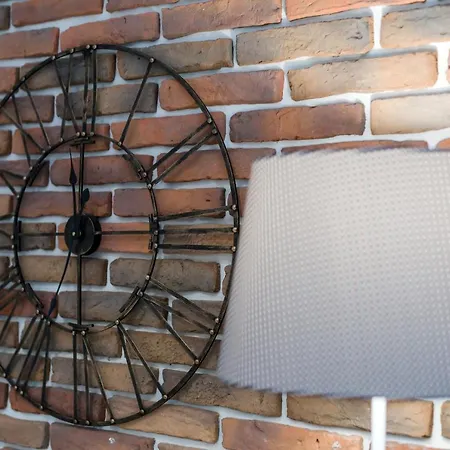 Mtp Chelmonskiego By Renters * Poznań