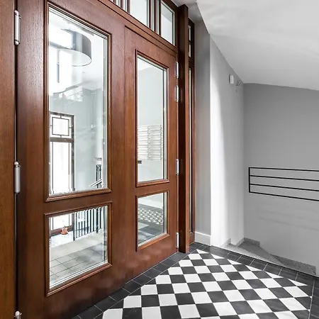 Mtp Chelmonskiego By Renters * Poznań